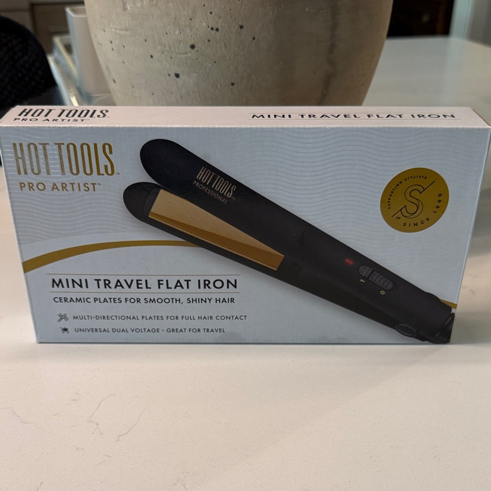 Hot Tools Mini Travel Flat Iron - Black and Gold